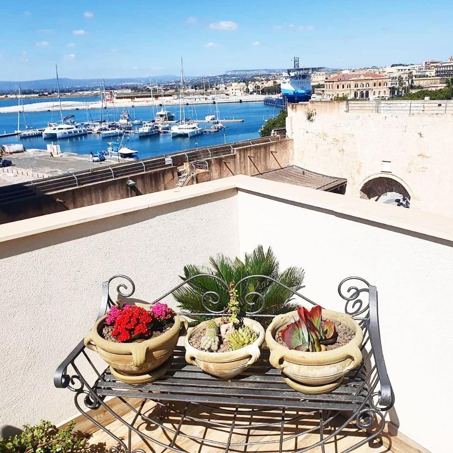B&B Marina Di Ortigia Syrakusa Exteriör bild
