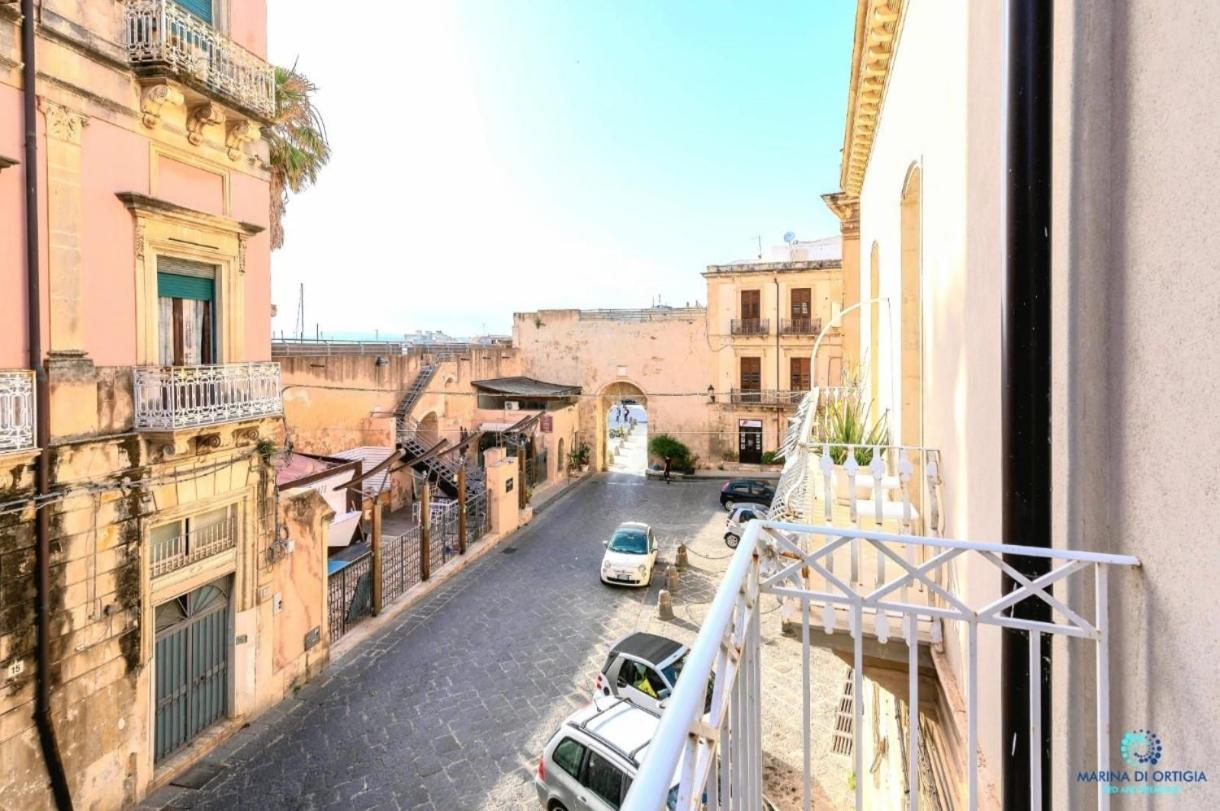 B&B Marina Di Ortigia Syrakusa Rum bild